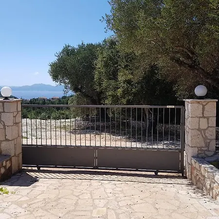Entheos Prime View Villa Halikerí